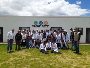 UNIAGRARIA fortalece la formación de ingenieros agroindustriales con visitas a Centros de Innovación en Funza