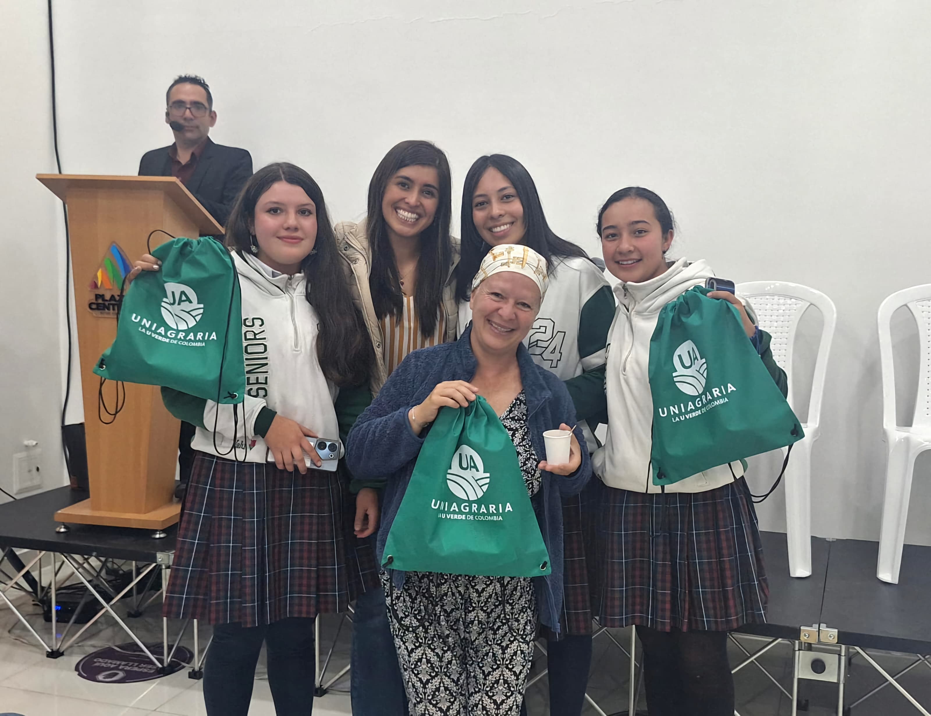 ¡UNIAGRARIA presente en el Primer Foro Zonal de Puente Aranda Sostenible!