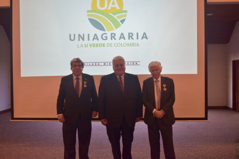 Encuentro de la Medicina y la Medicina Veterinaria  unidas por Una Salud y Un Bienestar