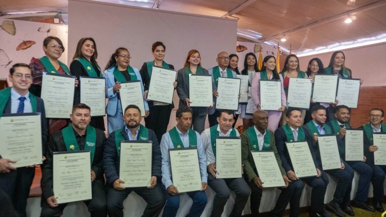 UNIAGRARIA celebra la graduación de 27 nuevos profesionales en ceremonia privada