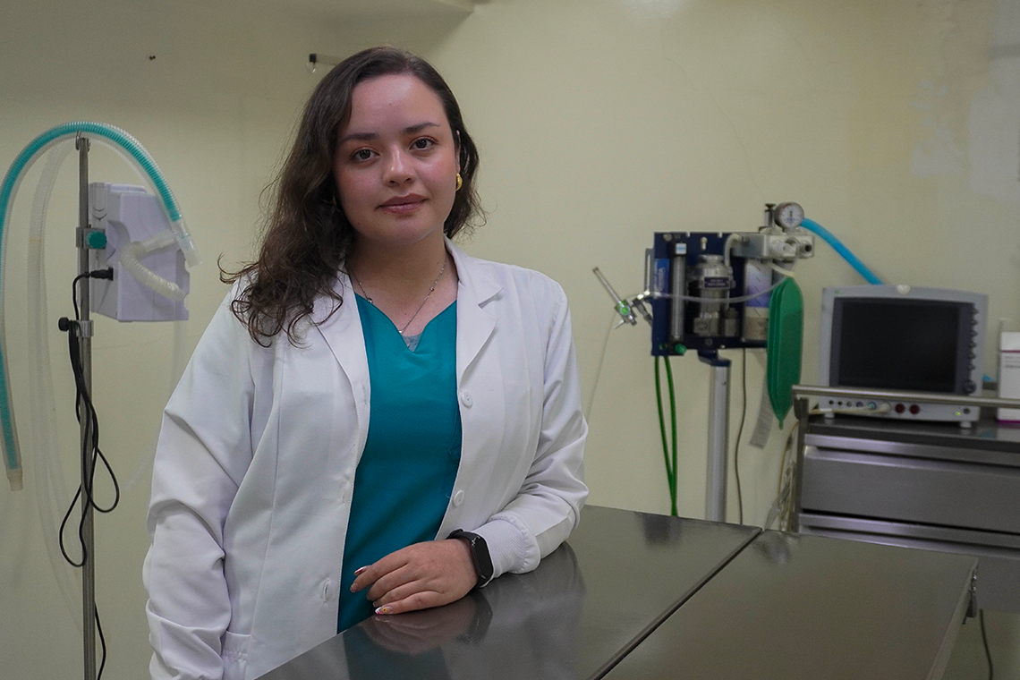 FotografiaEquipoClinicaVeterinaria-04