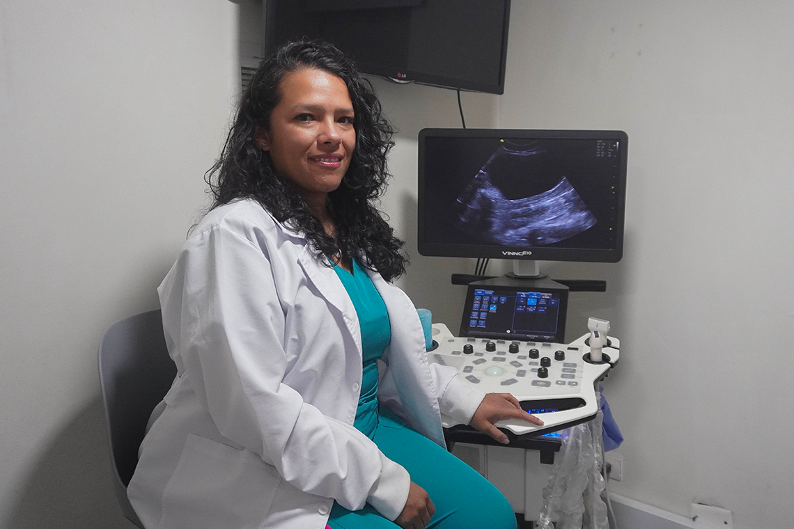 FotografiaEquipoClinicaVeterinaria-05