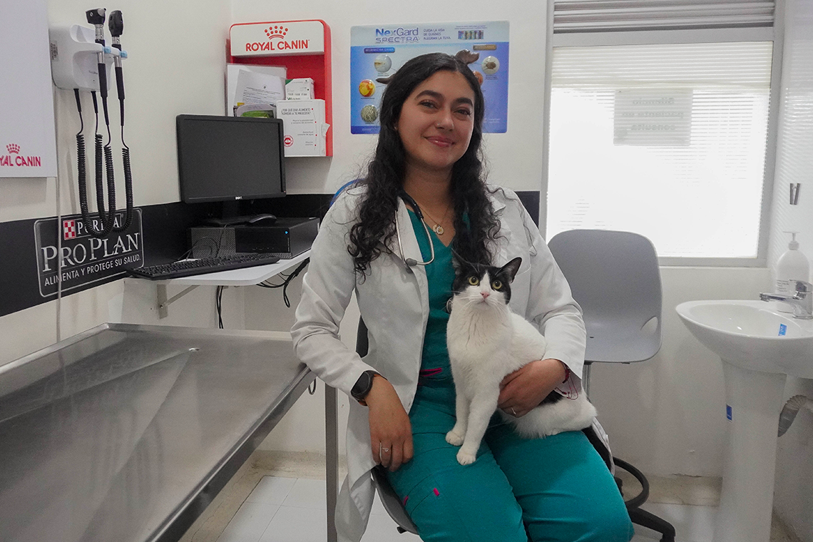 FotografiaEquipoClinicaVeterinaria-06