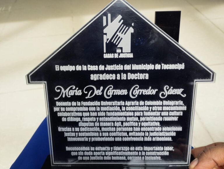 ReconocimientoDraMariaDelCarmen-02