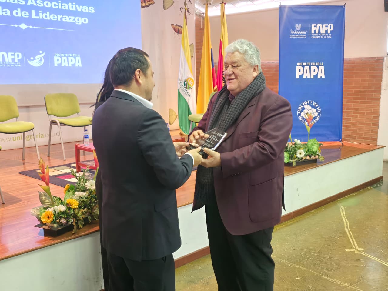 4toForoDeInnovacionExperienciasAsociativas-02