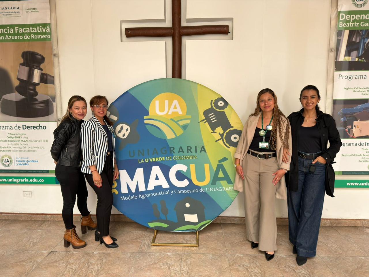 EncuentroDeGraduadosEnFacatativa-02