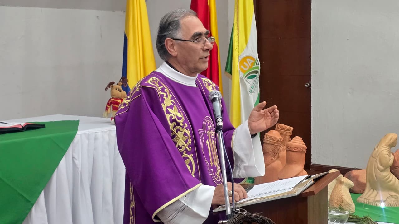 InicioLaTradicionalCelebracionDeLasNovenas-06