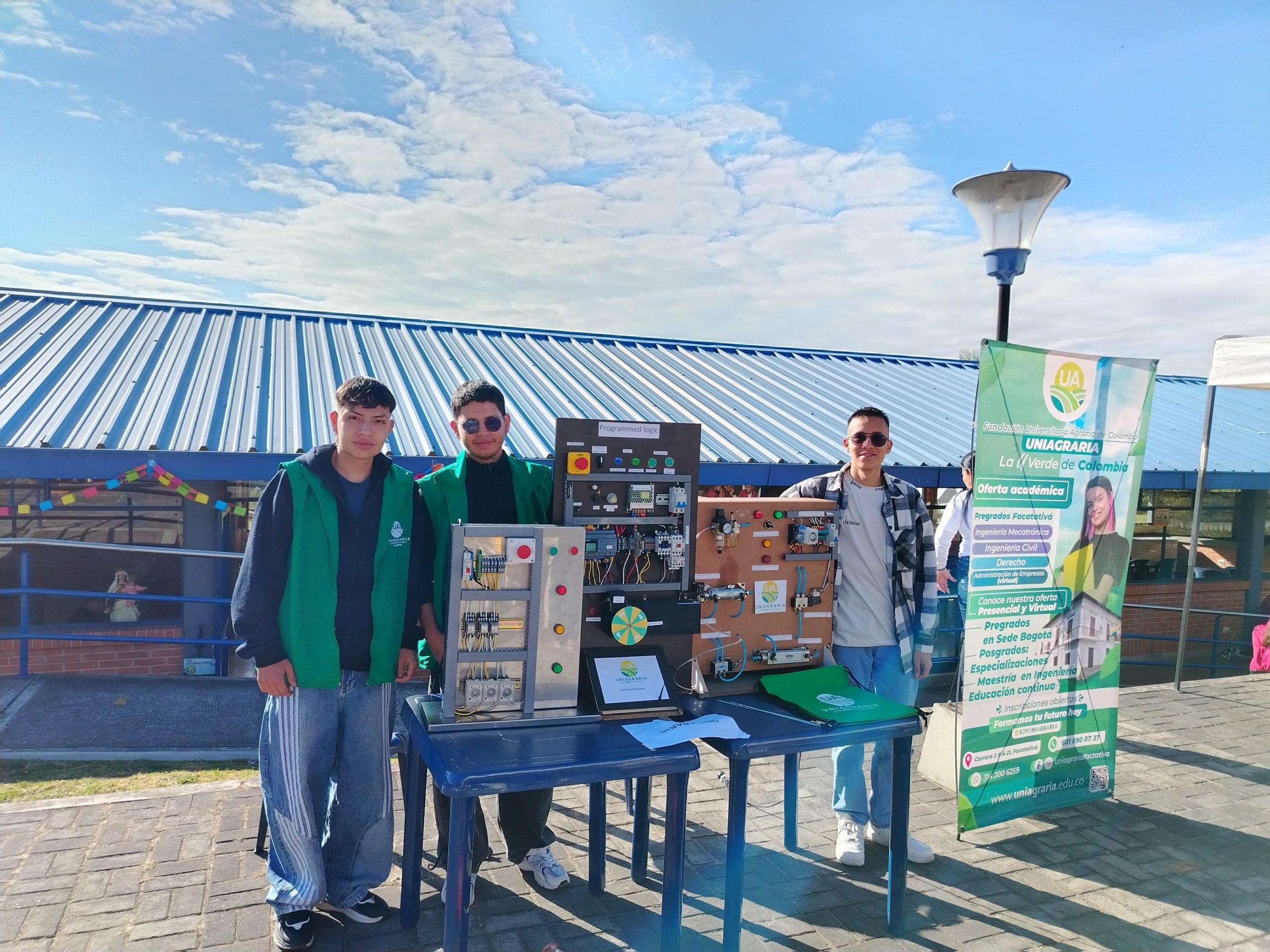 Estudiantes de Ingeniería Mecatrónica de UNIAGRARIA acercaron la tecnología a niños y jóvenes del sector rural en Facatativa 1